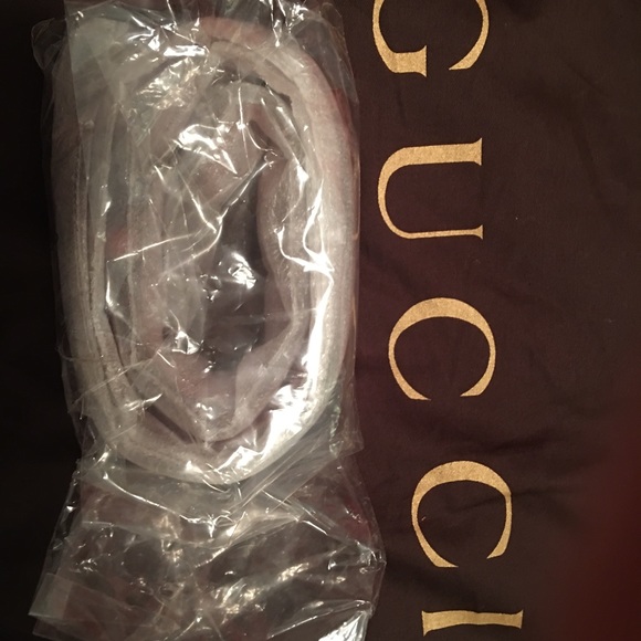 Authentic Gucci Tote - Picture 7 of 8